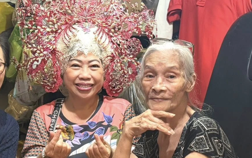 Nghệ sĩ cải lương gắn bó cả đời với mũ mão sân khấu, tiết lộ tuổi xế chiều khiến nhiều người bất ngờ