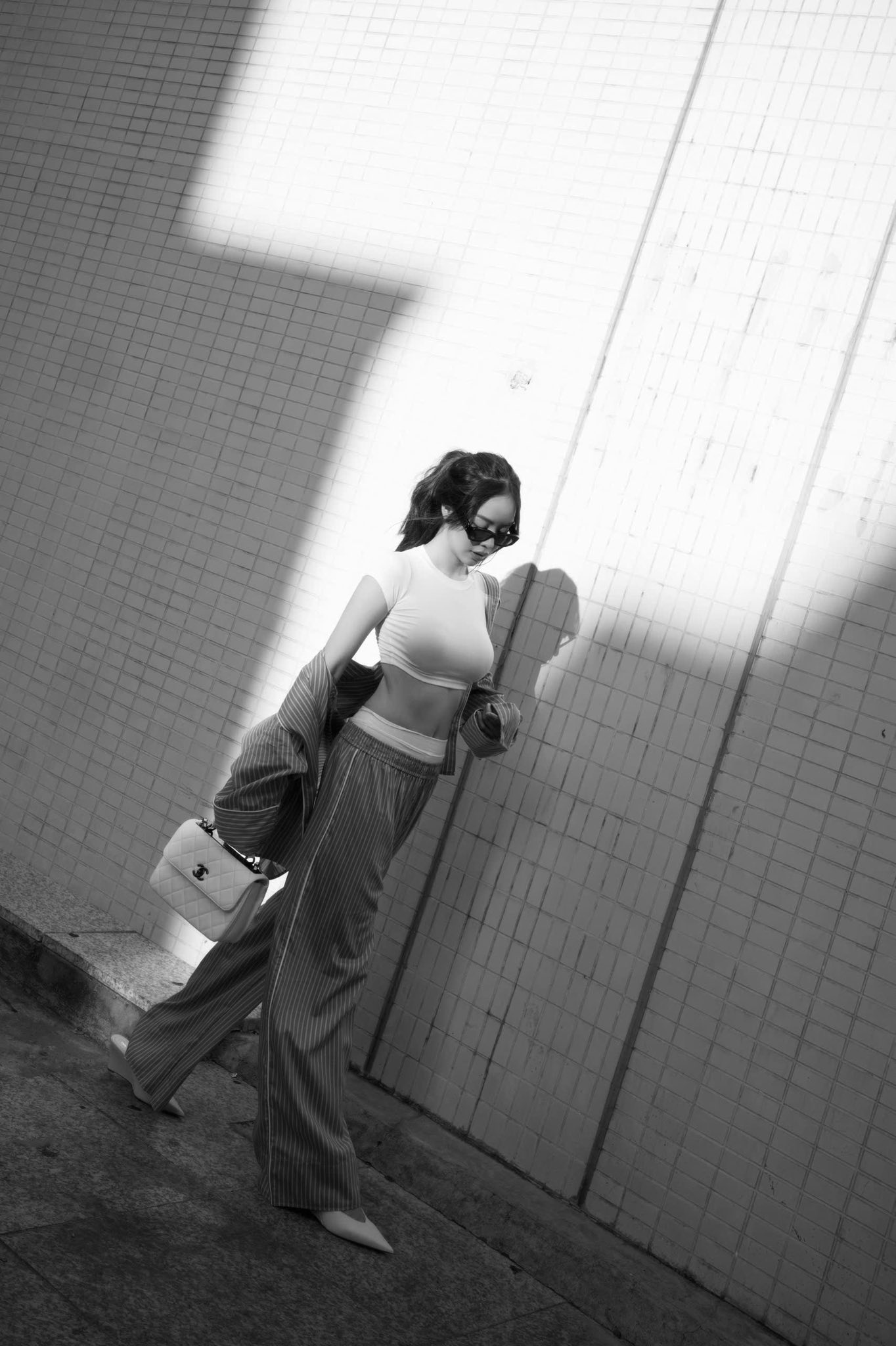 N&agrave;ng hậu Đ&agrave; Nẵng thanh thủy thể hiện phong c&aacute;ch thời trang c&aacute; t&iacute;nh v&agrave; cuốn h&uacute;t - Ảnh 7.