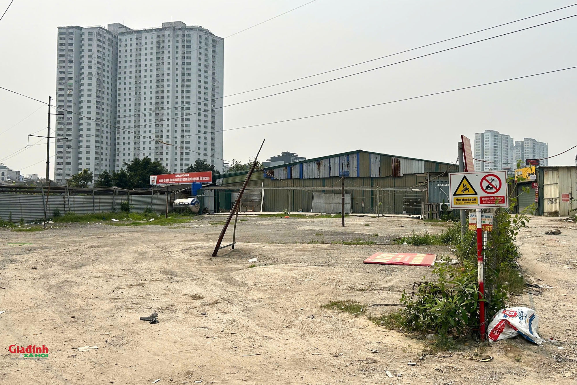 Hà Nội: Hàng loạt nhà xưởng trái phép trên đất nông nghiệp tại phường Thanh Liệt đã bị cắt điện - Ảnh 2. Hà Nội: Hàng loạt nhà xưởng trái phép trên đất nông nghiệp tại phường Thanh Liệt đã bị cắt điện - Ảnh 2.