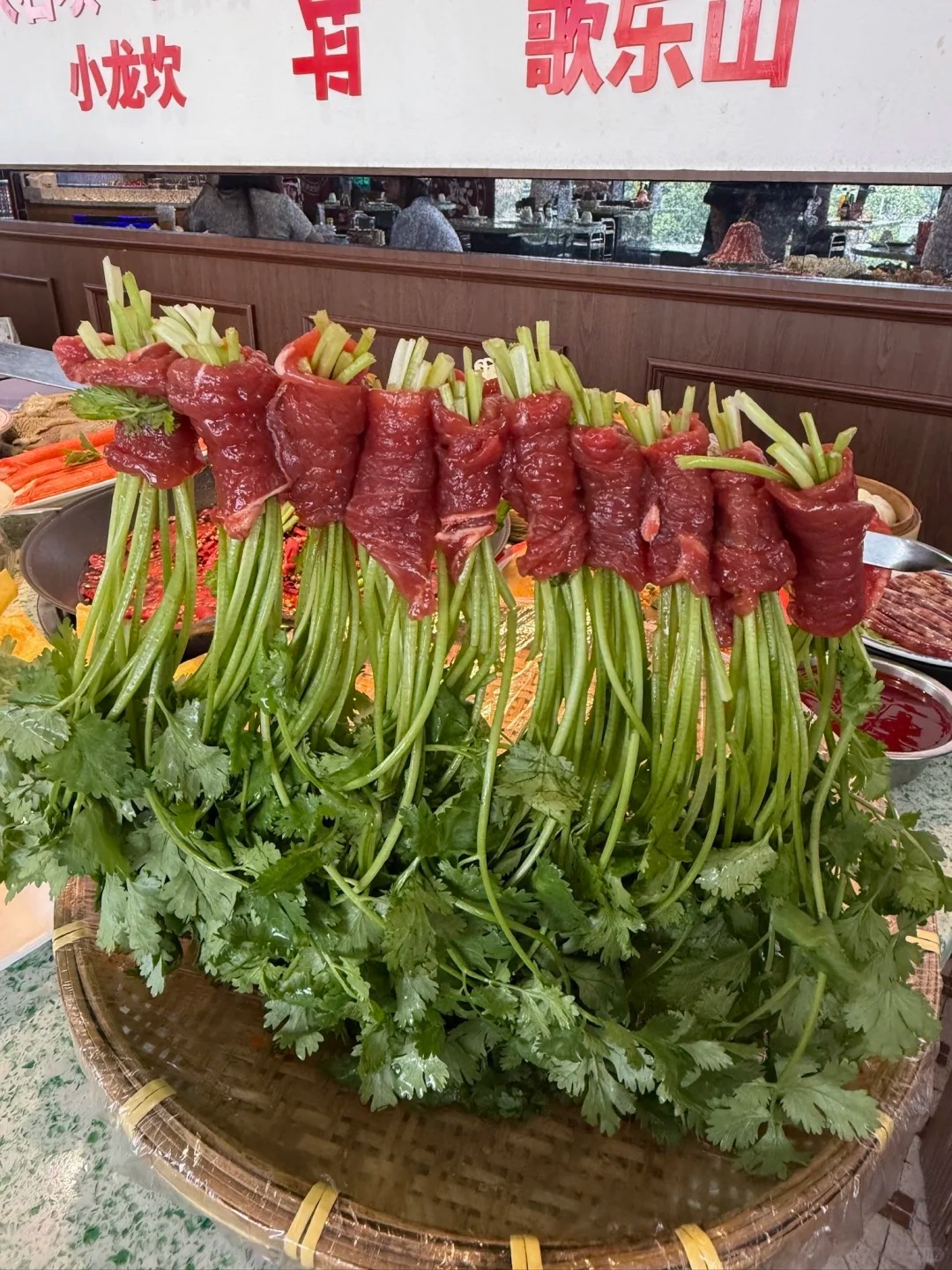 Bức ảnh bữa ăn "nặng m&ugrave;i" nhất c&otilde;i mạng h&ocirc;m nay: Người khen nức nở, kẻ ch&ecirc; bai "chỉ l&agrave; tr&ograve; l&agrave;m m&agrave;u l&atilde;ng ph&iacute; thức ăn"! - Ảnh 7.