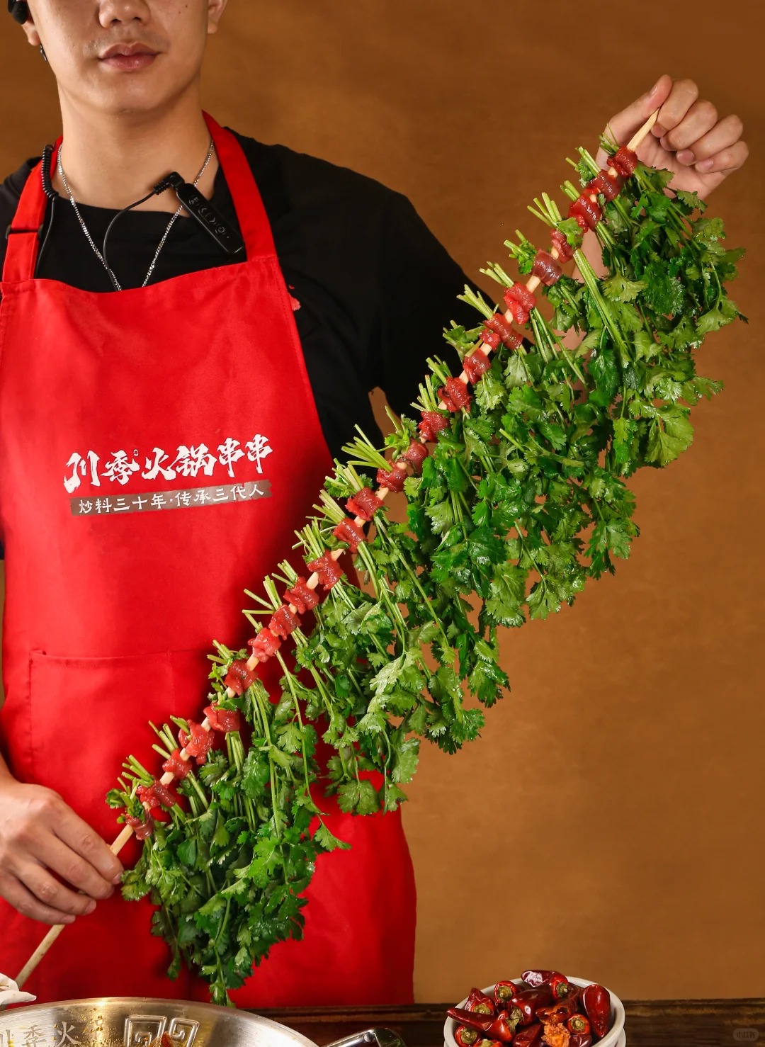 Bức ảnh bữa ăn "nặng m&ugrave;i" nhất c&otilde;i mạng h&ocirc;m nay: Người khen nức nở, kẻ ch&ecirc; bai "chỉ l&agrave; tr&ograve; l&agrave;m m&agrave;u l&atilde;ng ph&iacute; thức ăn"! - Ảnh 2.