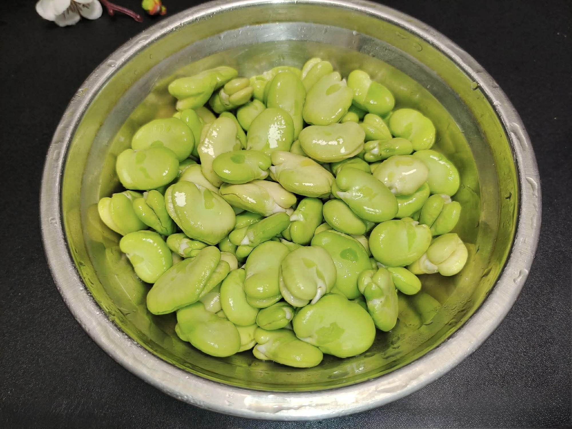 Một m&oacute;n canh ho&agrave;n hảo cho bữa cơm nh&agrave;: C&aacute;ch nấu dễ, nguy&ecirc;n liệu rẻ, nước d&ugrave;ng ngọt ngon đậm đ&agrave; đưa cơm v&ocirc; c&ugrave;ng - Ảnh 2.