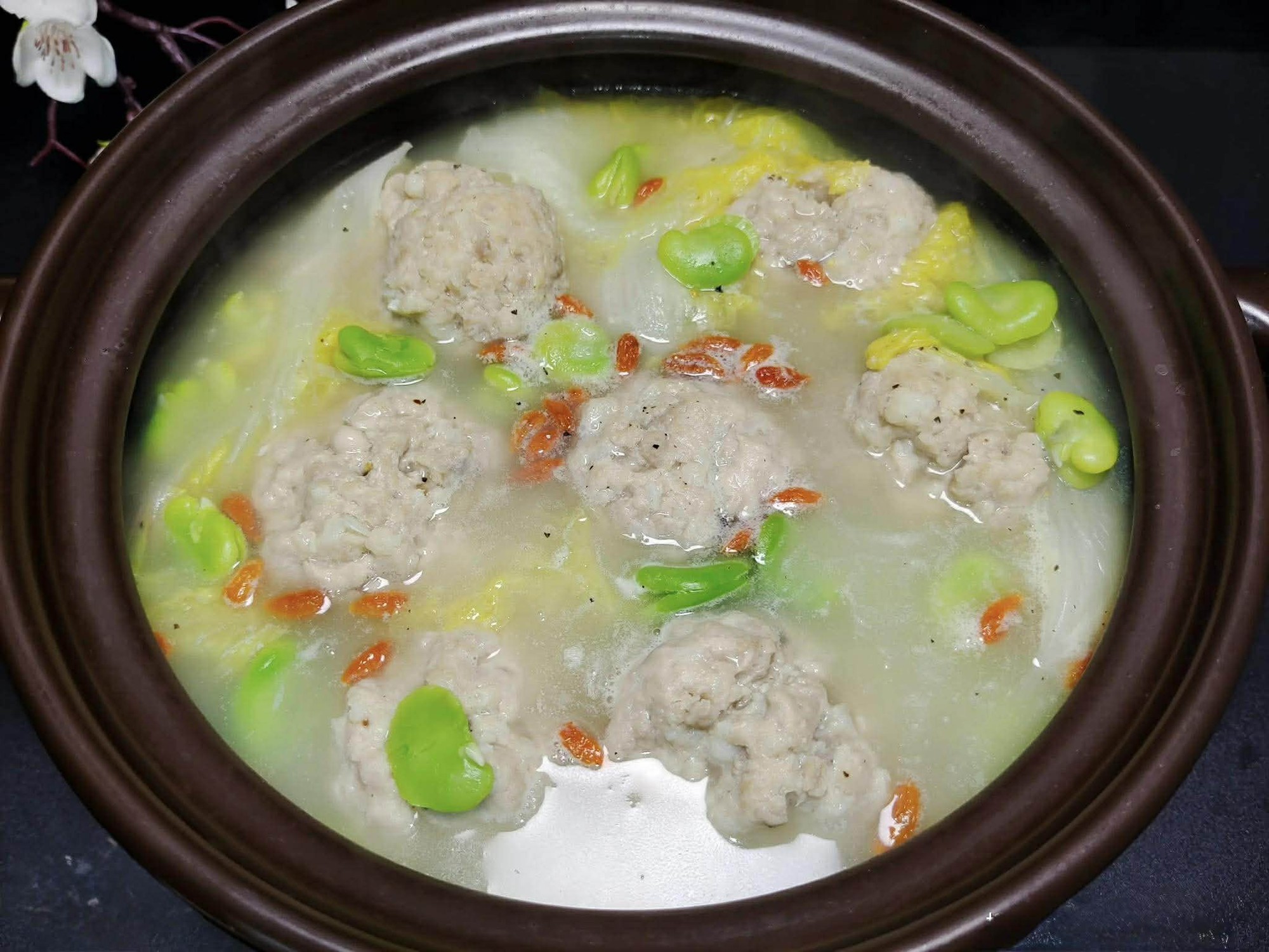 Một m&oacute;n canh ho&agrave;n hảo cho bữa cơm nh&agrave;: C&aacute;ch nấu dễ, nguy&ecirc;n liệu rẻ, nước d&ugrave;ng ngọt ngon đậm đ&agrave; đưa cơm v&ocirc; c&ugrave;ng - Ảnh 6.