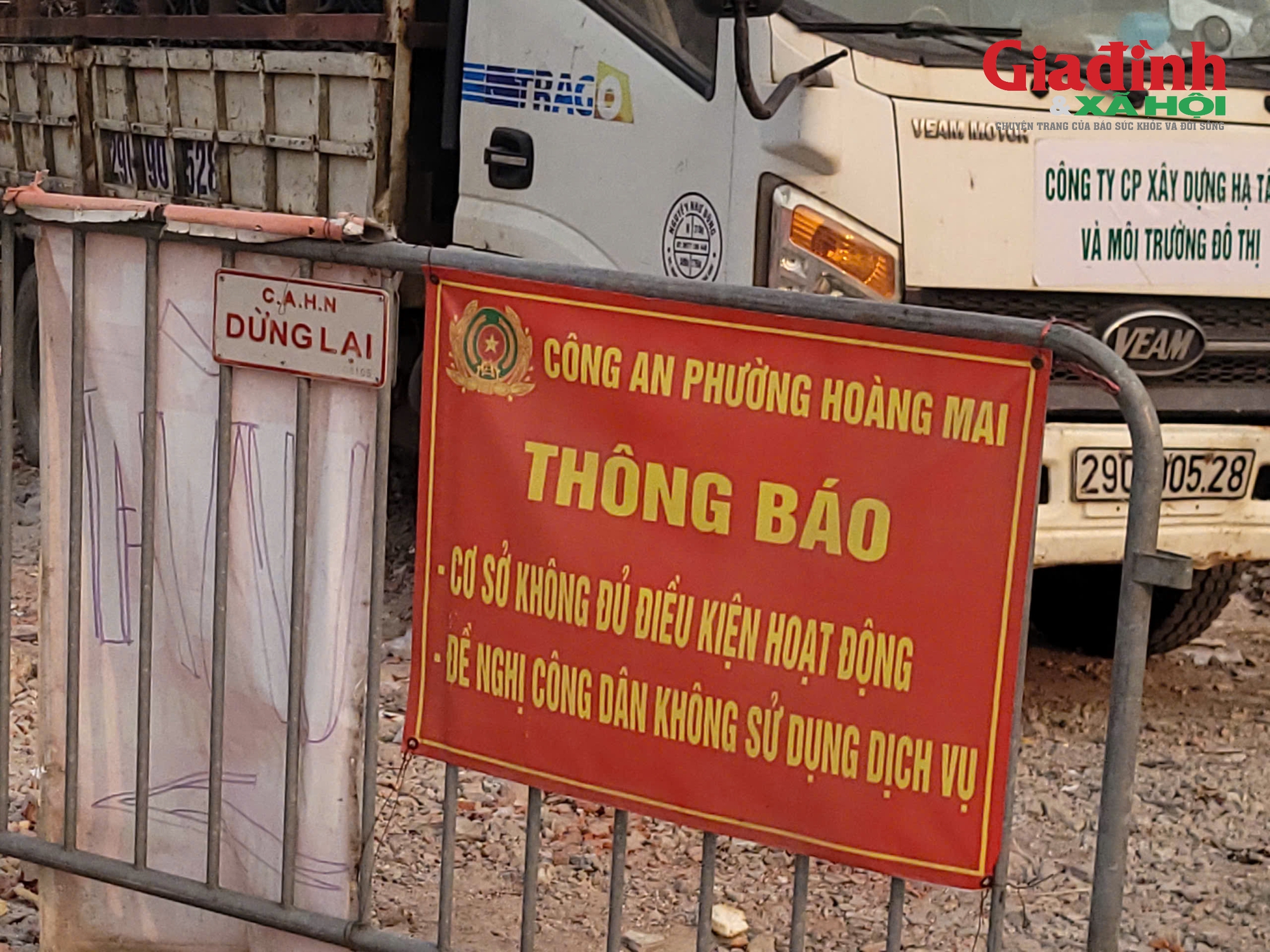 Hoạt động ph&aacute; dỡ c&ocirc;ng tr&igrave;nh giải ph&oacute;ng mặt bằng mở rộng đường Tam Trinh tại H&agrave; Nội - Ảnh 10.