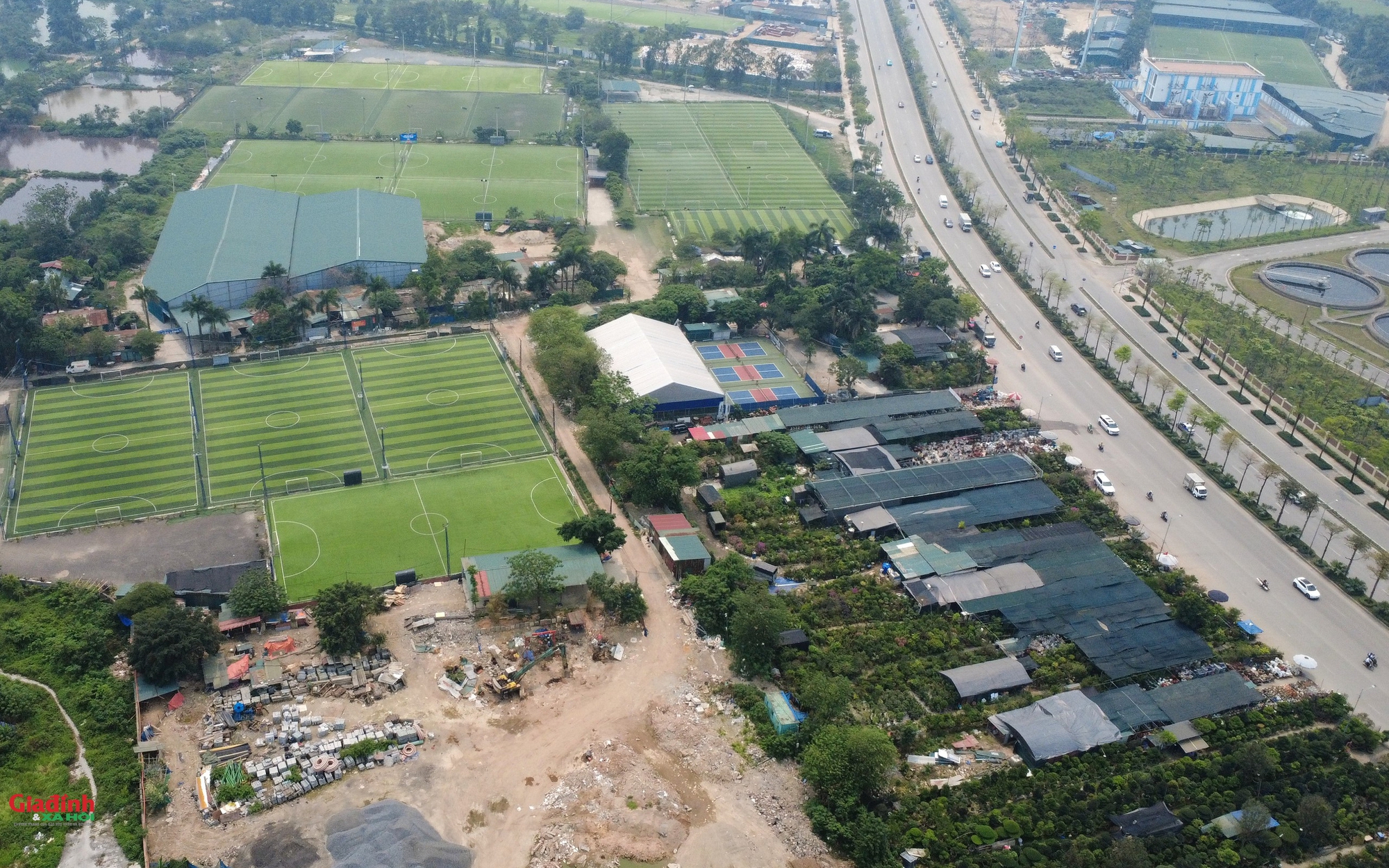 H&agrave; Nội: H&agrave;ng ng&agrave;n m2 đất dự &aacute;n C&ocirc;ng vi&ecirc;n Chu Văn An bị "xẻ thịt" kinh doanh tr&aacute;i ph&eacute;p