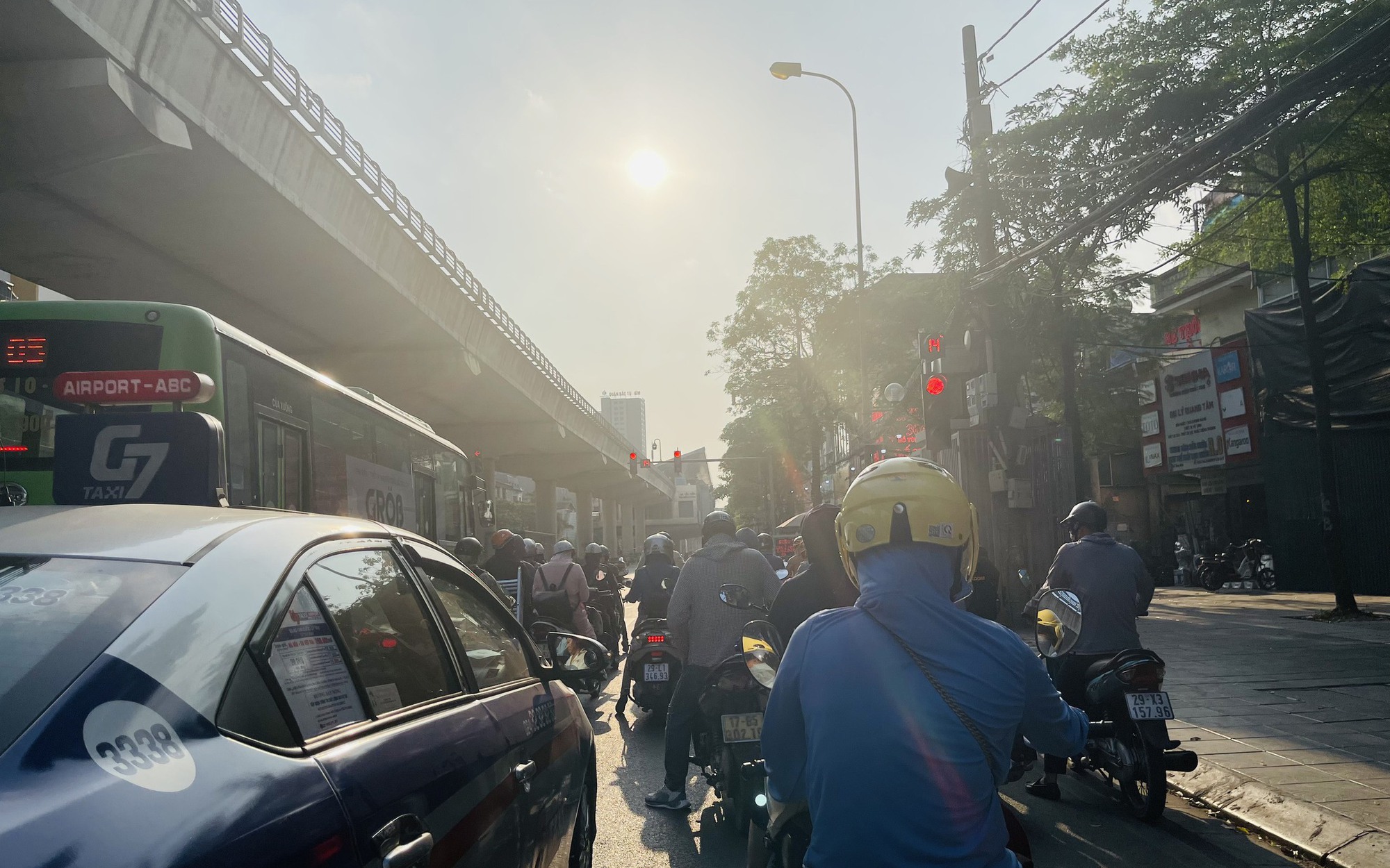 Miền Bắc nắng n&oacute;ng li&ecirc;n tục rồi lại sắp đ&oacute;n kh&ocirc;ng kh&iacute; lạnh?