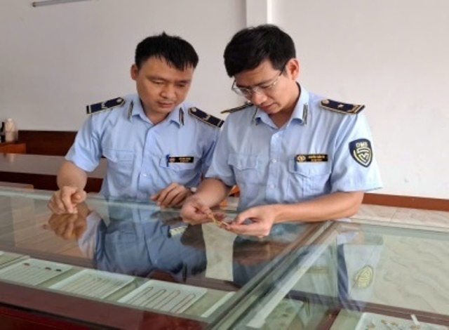 Xử phạt doanh nghiệp kinh doanh v&agrave;ng bạc kh&ocirc;ng r&otilde; nguồn gốc tại thanh h&oacute;a - Ảnh 2.
