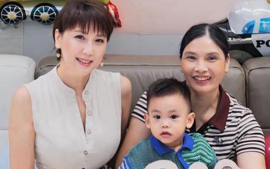 Cung Bà Thông Gia Mẹ Vợ Đoàn Văn Hậu vẫn thu hút mọi ánh nhìn