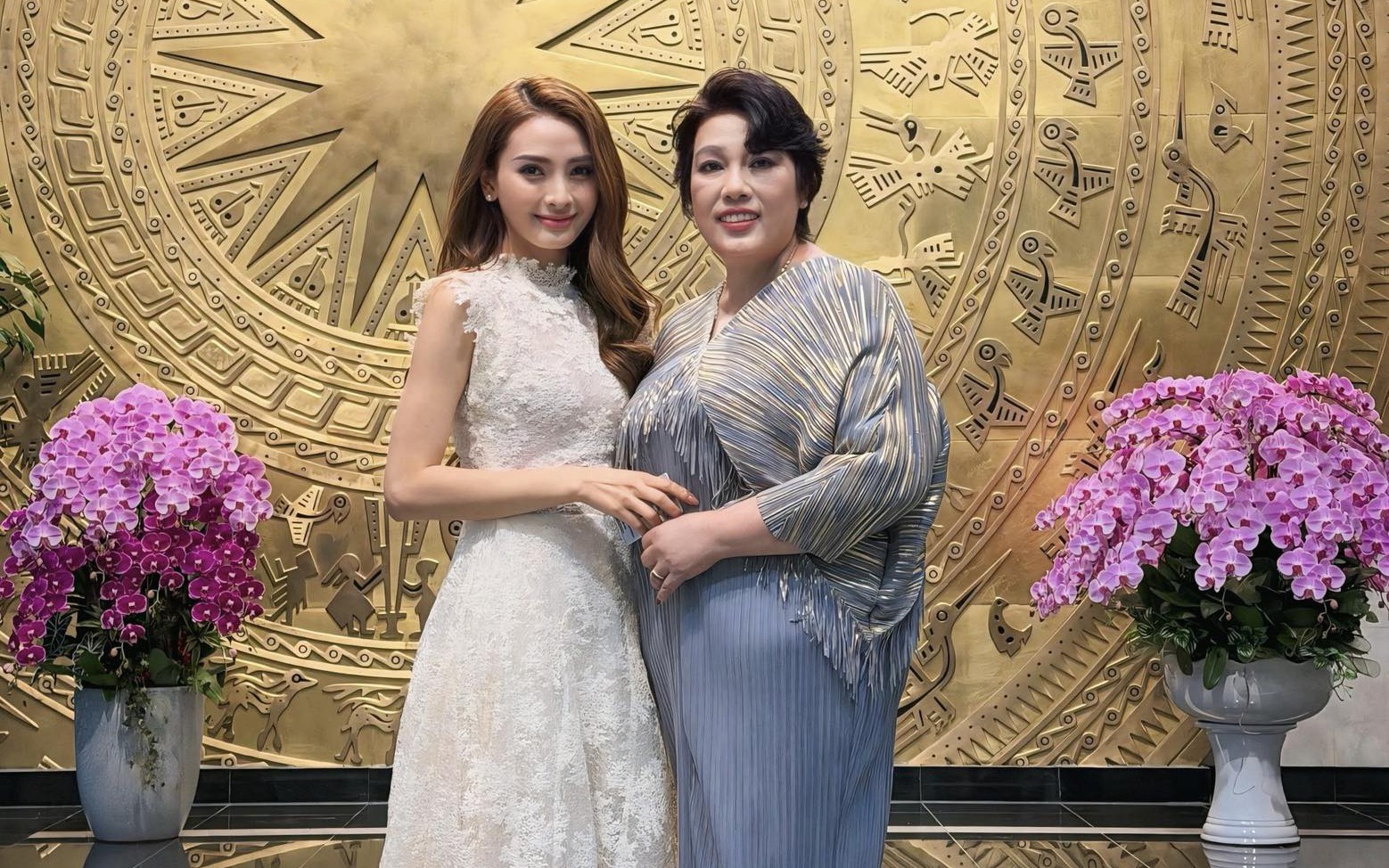 MC Huyền Trang bật khóc, lần đầu bộc bạch điều này với mẹ chồng