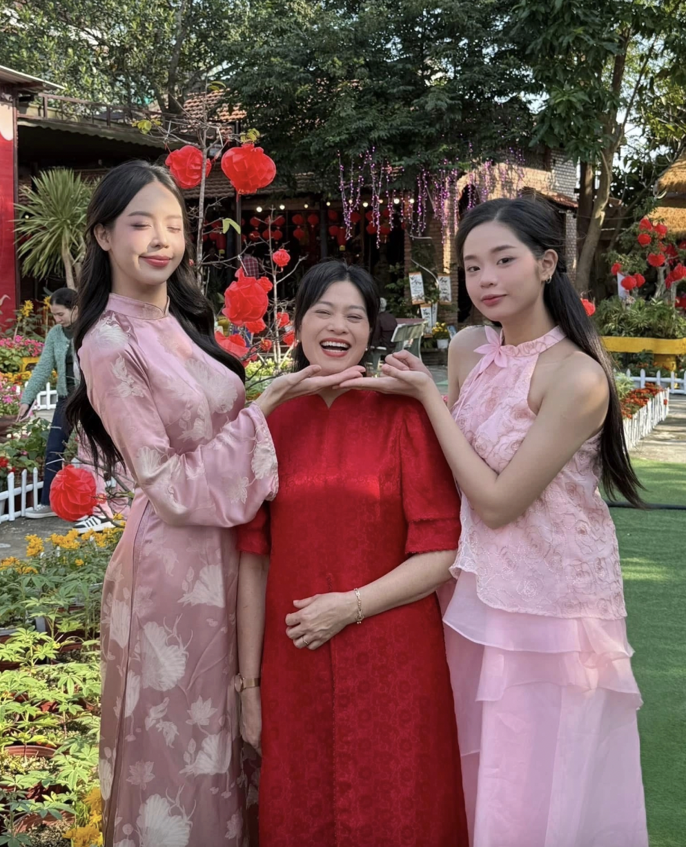 Thanh Hằng , H ' Hen Ni&ecirc; v&agrave; sao Việt x&uacute;c động mừng Ng&agrave;y của mẹ 2026 - Ảnh 8.