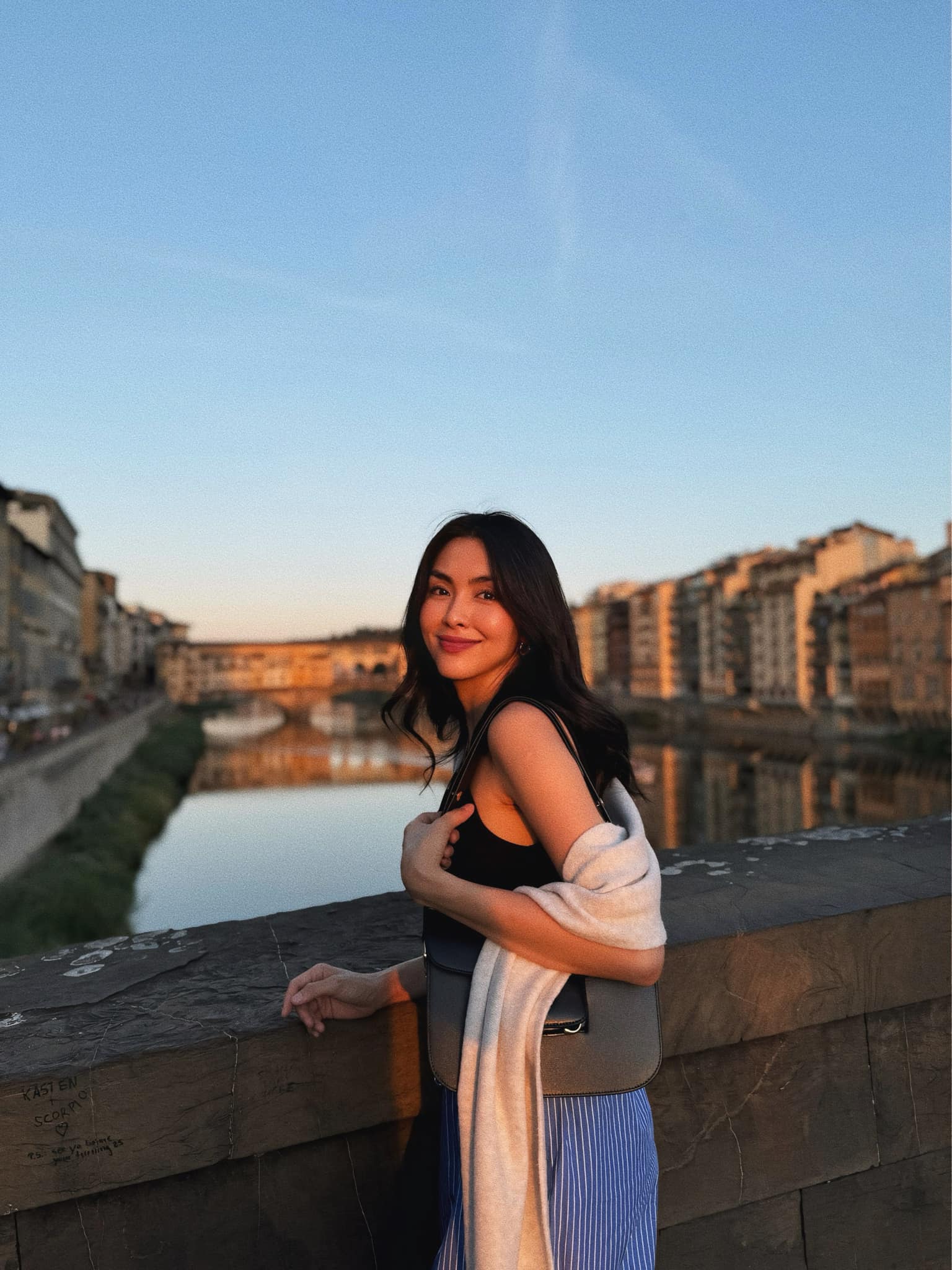 Tăng Thanh Hà hạnh phúc với bức thư tình cảm từ con trai: ' Mẹ là ngầu nhất ' - Ảnh 2. Tăng Thanh Hà hạnh phúc với bức thư tình cảm từ con trai: ' Mẹ là ngầu nhất ' - Ảnh 2.