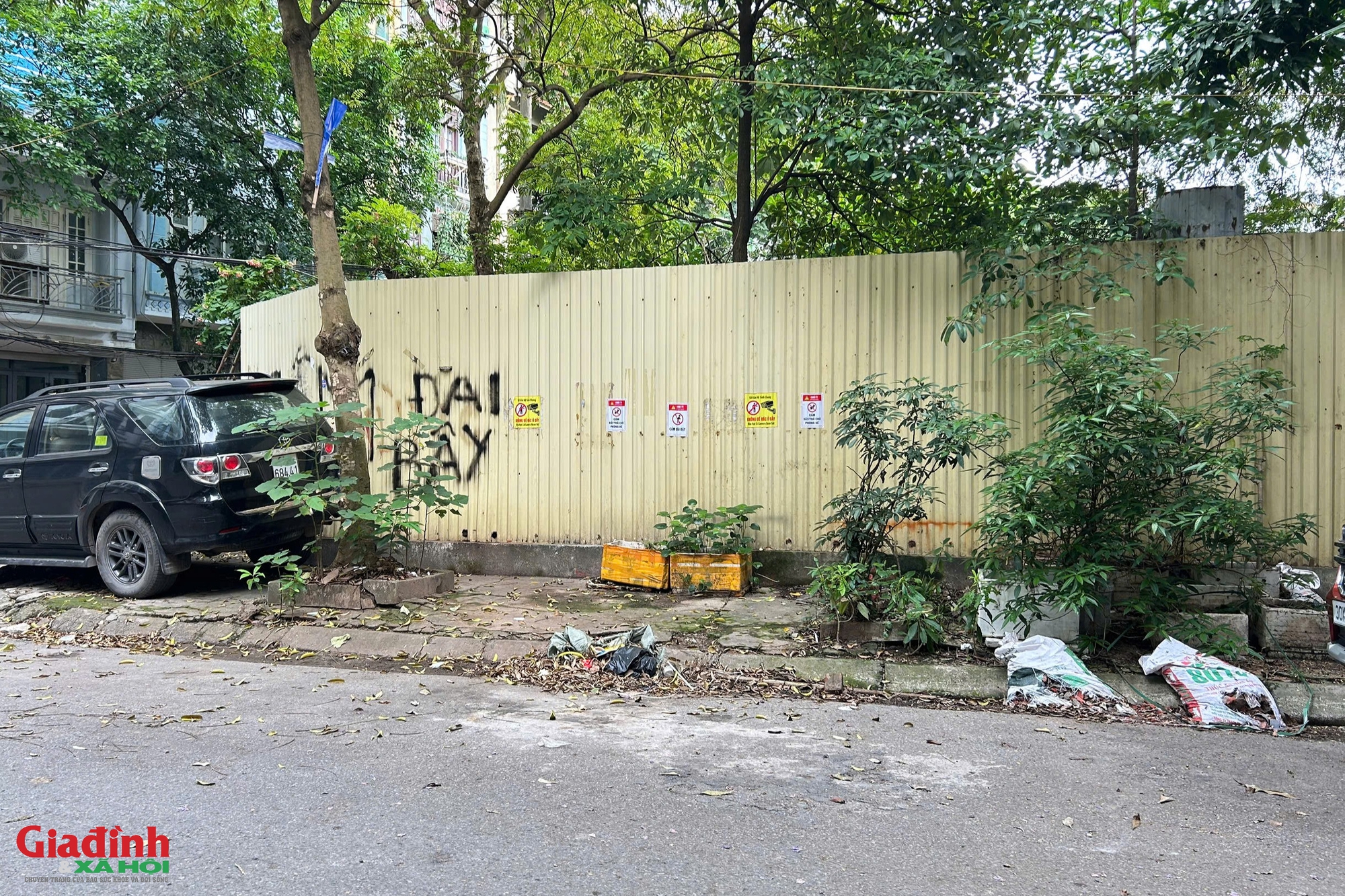 H&agrave; Nội: Đất dự &aacute;n Đền Lừ biến th&agrave;nh b&atilde;i xe sau 17 năm bỏ hoang - Ảnh 10.