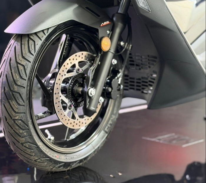 Xe ga 150cc gi&aacute; 62 triệu đồng: Thiết kế thể thao v&agrave; trang bị đẳng cấp 2026 - Ảnh 6.