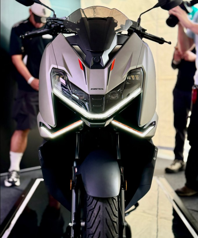 Xe ga 150cc gi&aacute; 62 triệu đồng: Thiết kế thể thao v&agrave; trang bị đẳng cấp 2026 - Ảnh 3.