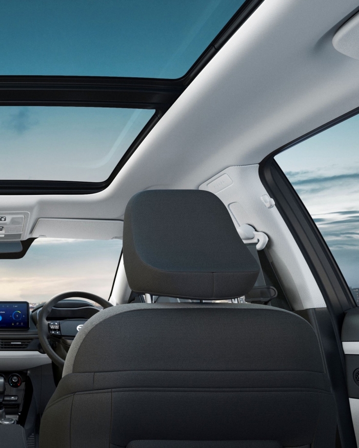 SUV hạng B gi&aacute; 224 triệu đồng đẹp phong c&aacute;ch, trang bị cao cấp, cửa sổ trời s&aacute;nh ngang Toyota Cross, Kia Seltos, rẻ hơn hẳn Kia Morning ph&ugrave; hợp với chị em  - Ảnh 5.