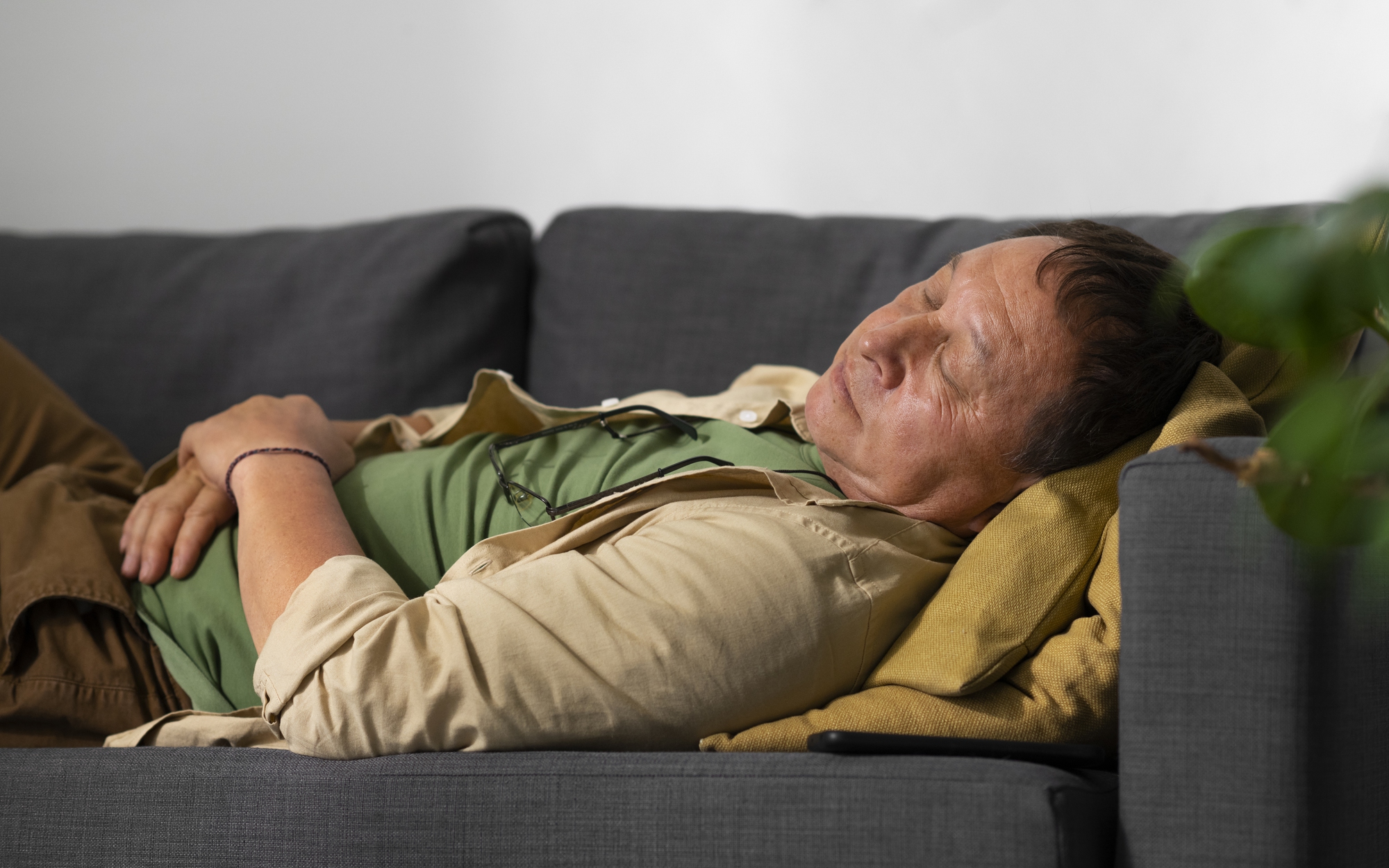 Tuổi gi&agrave; giữ tiền qu&aacute; chặt, t&ocirc;i c&agrave;ng đẩy con ch&aacute;u ra xa m&agrave; kh&ocirc;ng hề hay biết