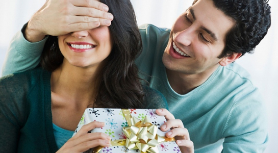 Đ&agrave;n &ocirc;ng c&agrave;ng trưởng th&agrave;nh c&agrave;ng hiểu: Phụ nữ ở độ tuổi n&agrave;o cũng cần 3 điều n&agrave;y - Ảnh 1.