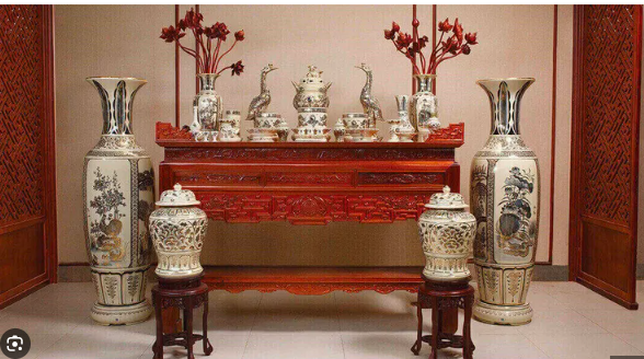 Sơ đồ b&agrave;i tr&iacute; b&agrave;n thờ gia ti&ecirc;n chuẩn phong thủy: Đặt đ&uacute;ng th&igrave; t&agrave;i lộc tới, đặt sai dễ phạm đại kỵ. - Ảnh 4.