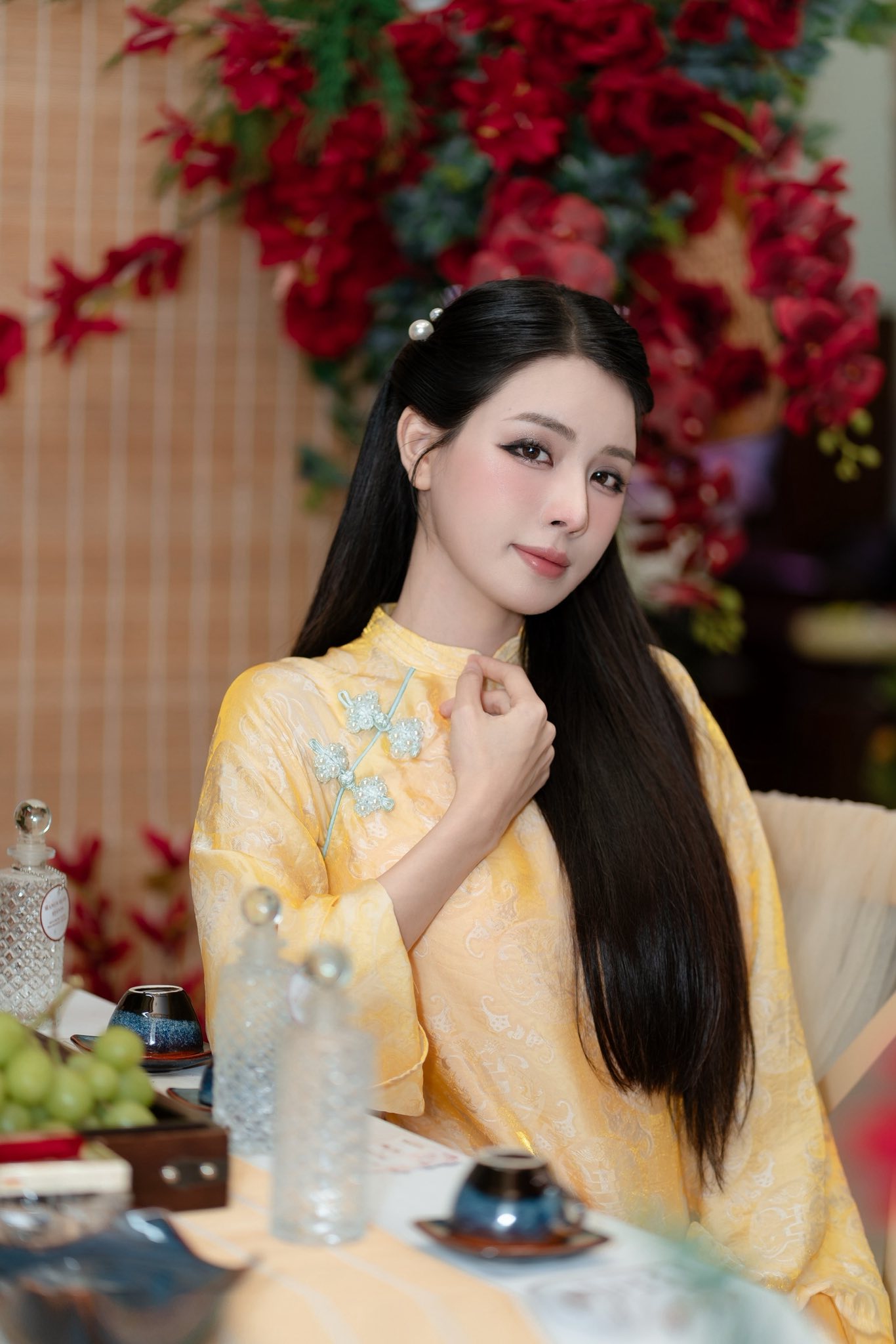 B&agrave; x&atilde; Ninh B&igrave;nh của Văn Thanh g&acirc;y ch&uacute; &yacute; với &aacute;o d&agrave;i đẹp trong ng&agrave;y trọng đại - Ảnh 7.