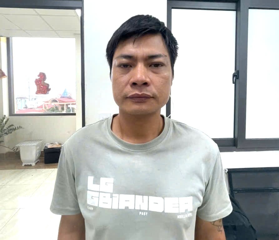 Nam thanh ni&ecirc;n Hải Ph&ograve;ng điều khiển xe m&aacute;y đ&acirc;m CSGT trong đ&ecirc;m rồi bỏ trốn - Ảnh 1.