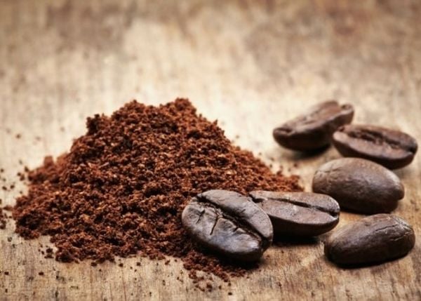 Lợi &iacute;ch vượt trội của b&atilde; c&agrave; ph&ecirc; đối với l&agrave;n da - Ảnh 2.