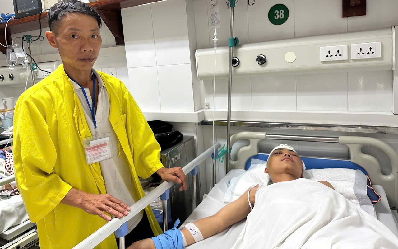 Gi&uacute;p đỡ cậu b&eacute; 15 tuổi ung thư ở thanh h&oacute;a qua V&ograve;ng tay nh&acirc;n &aacute;i - Ảnh 1.