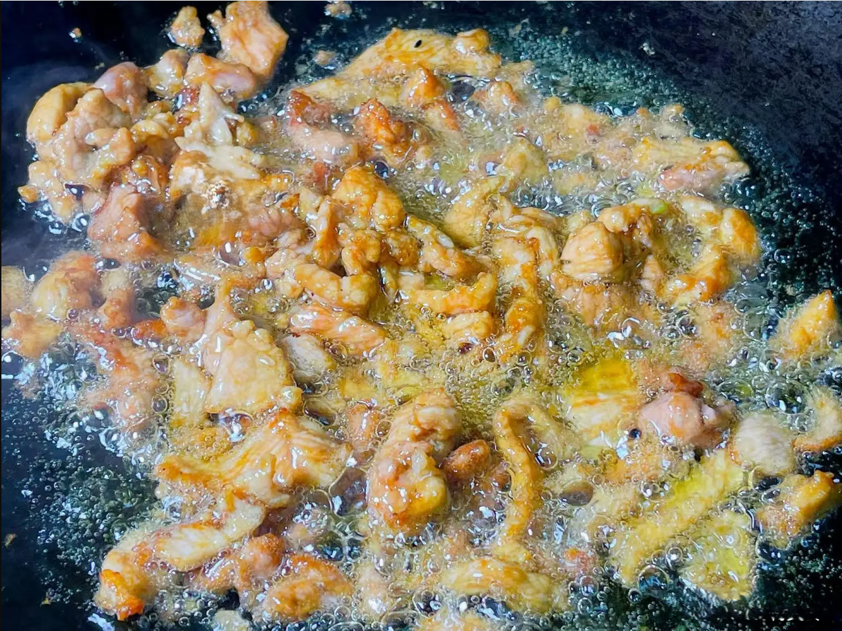 M&oacute;n ăn n&agrave;y chỉ cần x&agrave;o một c&aacute;ch đơn giản l&agrave; ho&agrave;n th&agrave;nh v&agrave; cả gia đ&igrave;nh sẽ c&ugrave;ng ăn sạch đĩa- Ảnh 5.