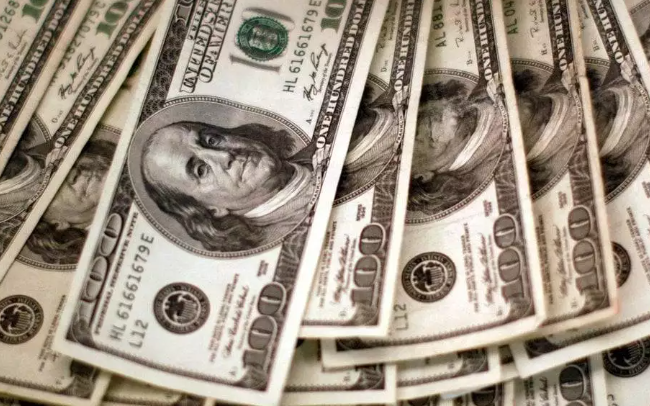 Tỷ gi&aacute; USD h&ocirc;m nay 15/5: Đồng Đ&ocirc; la Mỹ tăng cả ở khối ng&acirc;n h&agrave;ng v&agrave; chợ đen