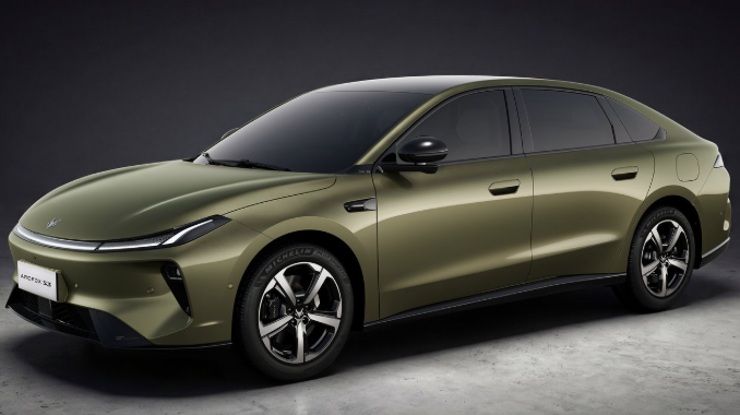 Gi&aacute; cả thị trường &ocirc; t&ocirc; 2026: Sedan hạng D cạnh tranh với Toyota Camry , Honda Accord - Ảnh 2.
