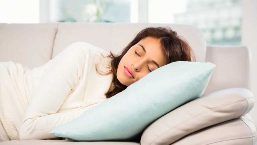 C&aacute;ch ngủ trưa đ&uacute;ng để phục hồi n&atilde;o bộ- Ảnh 1.