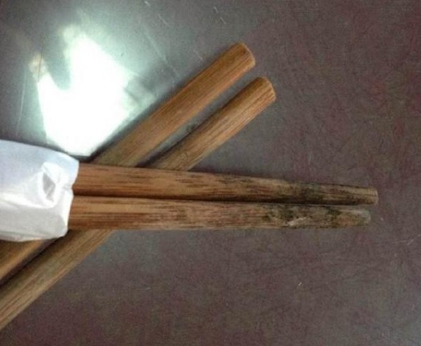 Ph&aacute;t hiện chất g&acirc;y ung thư cực độc trong dạ d&agrave;y người phụ nữ v&igrave; một th&oacute;i quen nhiều gia đ&igrave;nh Việt mắc phải - Ảnh 2.