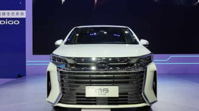 MPV 7 chỗ gi&aacute; rẻ 386 triệu đồng s&aacute;nh ngang Mitsubishi Xpander tại Việt Nam năm 2026 - Ảnh 3.