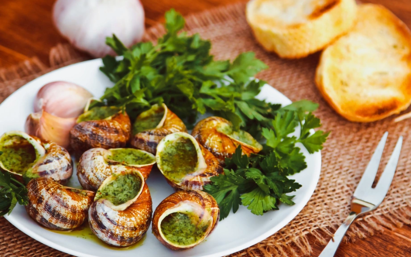 Escargot - món ốc sên đặc sản Pháp được lòng Tăng Thanh Hà - Ảnh 7. Escargot - món ốc sên đặc sản Pháp được lòng Tăng Thanh Hà - Ảnh 7.
