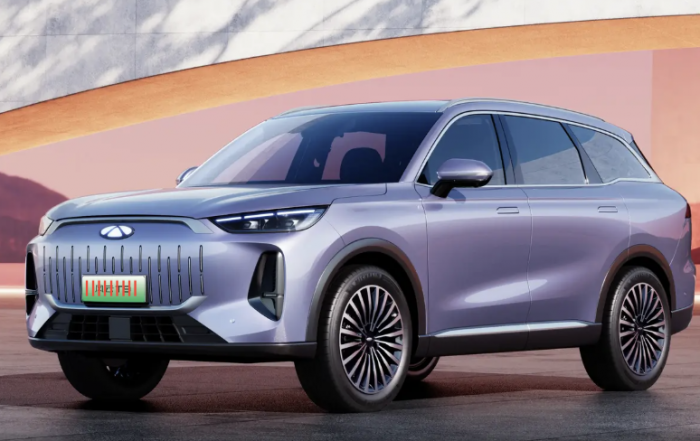 SUV 7 chỗ hybrid giá 463 triệu đồng mạnh 360 mã lực, công nghệ vượt tầm sánh ngang Ford Everest, rẻ chỉ ngang sedan Toyota Vios khuấy đảo thị trường - Ảnh 2. SUV 7 chỗ hybrid giá 463 triệu đồng mạnh 360 mã lực, công nghệ vượt tầm sánh ngang Ford Everest, rẻ chỉ ngang sedan Toyota Vios khuấy đảo thị trường - Ảnh 2.
