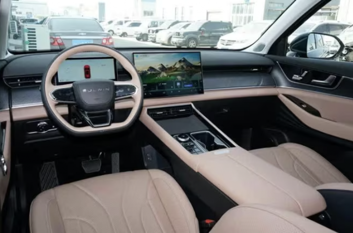 SUV 7 chỗ hybrid giá 463 triệu đồng mạnh 360 mã lực, công nghệ vượt tầm sánh ngang Ford Everest, rẻ chỉ ngang sedan Toyota Vios khuấy đảo thị trường - Ảnh 4. SUV 7 chỗ hybrid giá 463 triệu đồng mạnh 360 mã lực, công nghệ vượt tầm sánh ngang Ford Everest, rẻ chỉ ngang sedan Toyota Vios khuấy đảo thị trường - Ảnh 4.