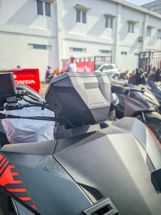 Gi&aacute; xe ga 125cc Honda Vario 2026: Thiết kế thể thao v&agrave; gi&aacute; chỉ 46 triệu đồng - Ảnh 5.