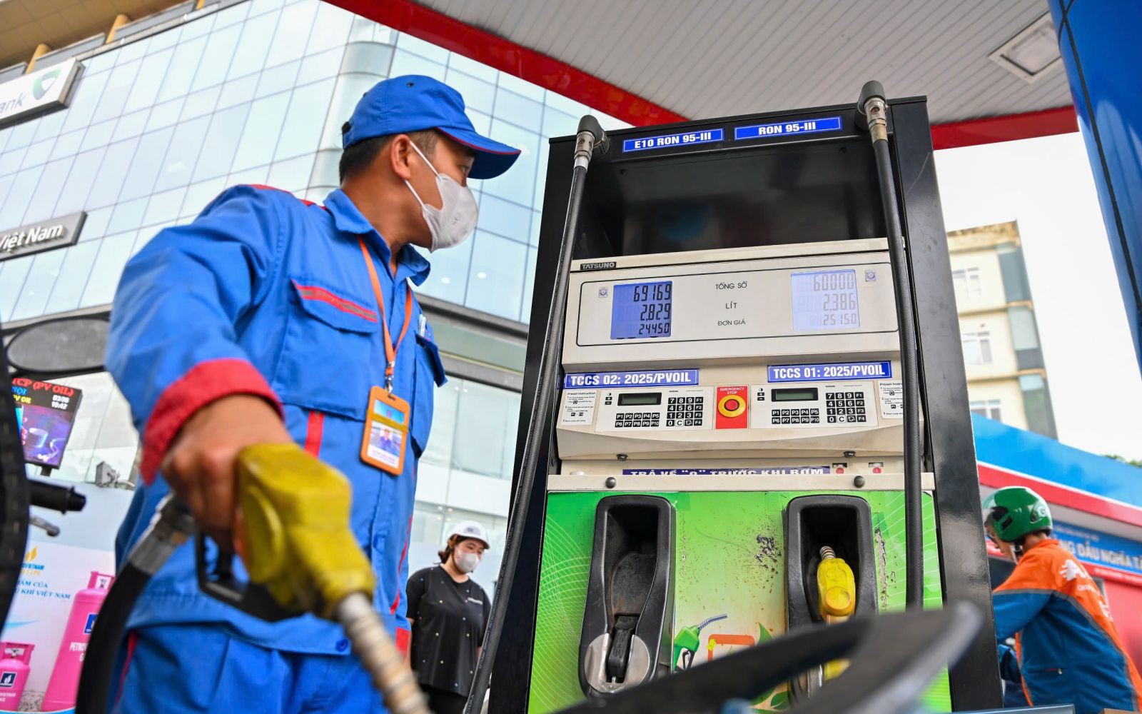 Từ 1/6/2026 cả nước d&ugrave;ng xăng E10i, người đi &ocirc; t&ocirc;, xe m&aacute;y cần đặc biệt lưu &yacute; một chi tiết n&agrave;y - Ảnh 3.