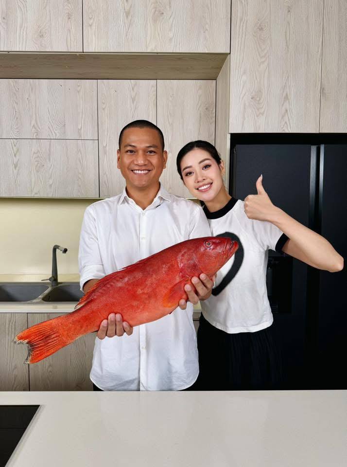 Chồng Hoa hậu Kh&aacute;nh V&acirc;n nấu ăn chiều vợ , từ b&uacute;n b&ograve; đến m&oacute;n cầu kỳ - Ảnh 11.
