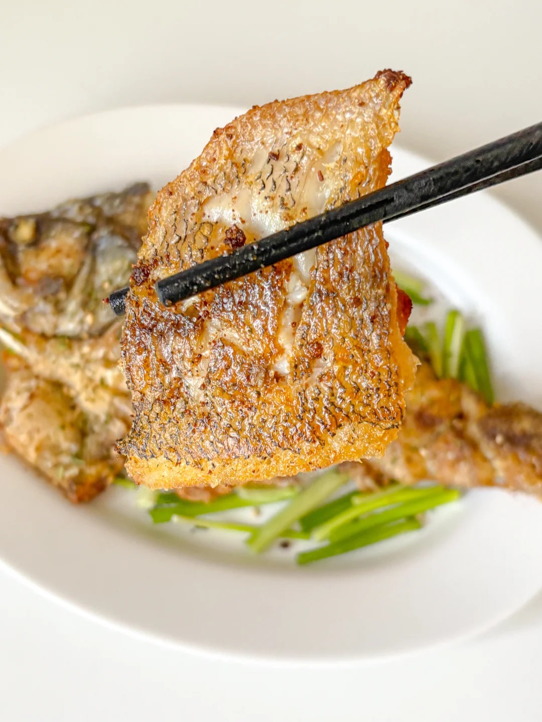 M&oacute;n c&aacute; &aacute;p chảo cho bữa tối bận rộn: Nhanh, gi&ograve;n da, thịt mềm ngọt - Ảnh 8.