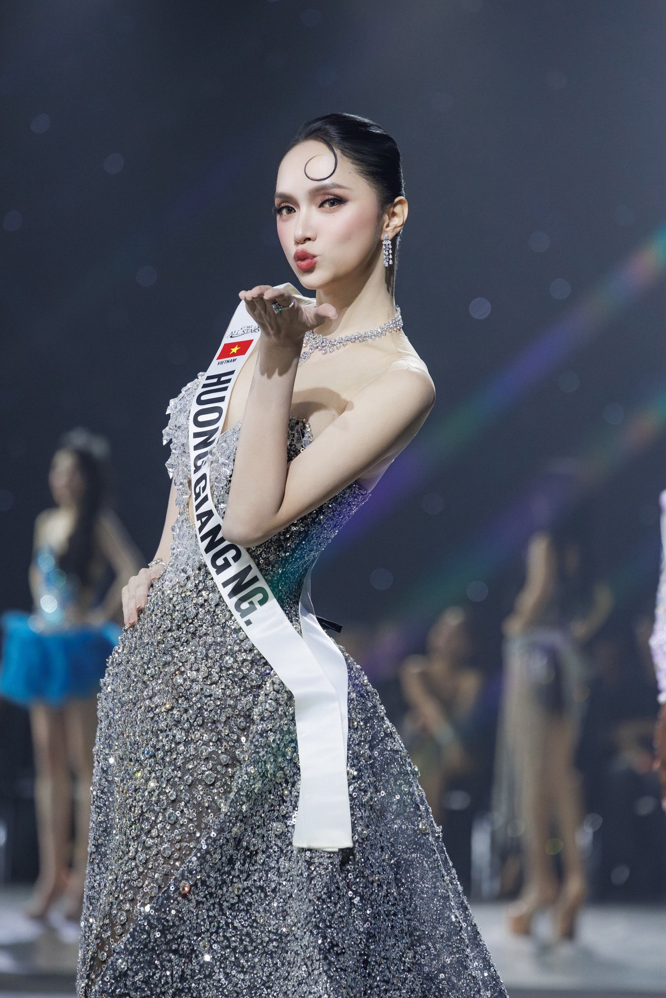 Hoa hậu Hương Giang tỏa s&aacute;ng với thần th&aacute;i v&agrave; kỹ năng catwalk tại MGI All Stars 2026 - Ảnh 5.