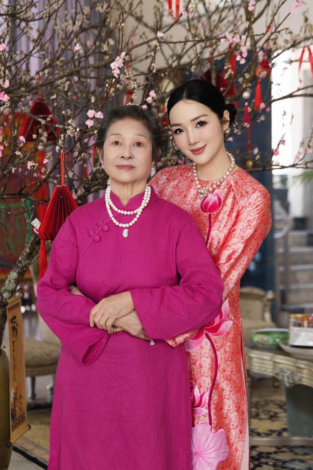 Cuộc sống tuổi U80 của mẹ ruột Hoa hậu Gi&aacute;ng My ra sao? - Ảnh 2.
