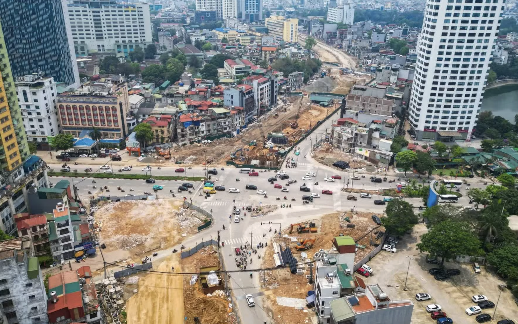 H&agrave; Nội đề xuất tăng gấp đ&ocirc;i mức xử phạt h&agrave;nh vi lấn chiếm vỉa h&egrave; - Ảnh 9.