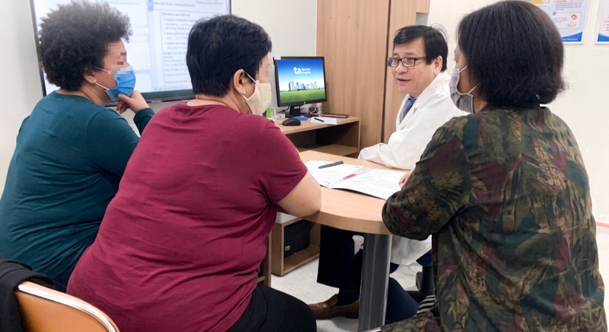 Tuổi trung niên, 3 chị em ruột cùng phát hiện mắc 1 bệnh nguy hiểm, bác sĩ chỉ rõ bí quyết để sống thọ - Ảnh 1. Tuổi trung niên, 3 chị em ruột cùng phát hiện mắc 1 bệnh nguy hiểm, bác sĩ chỉ rõ bí quyết để sống thọ - Ảnh 1.