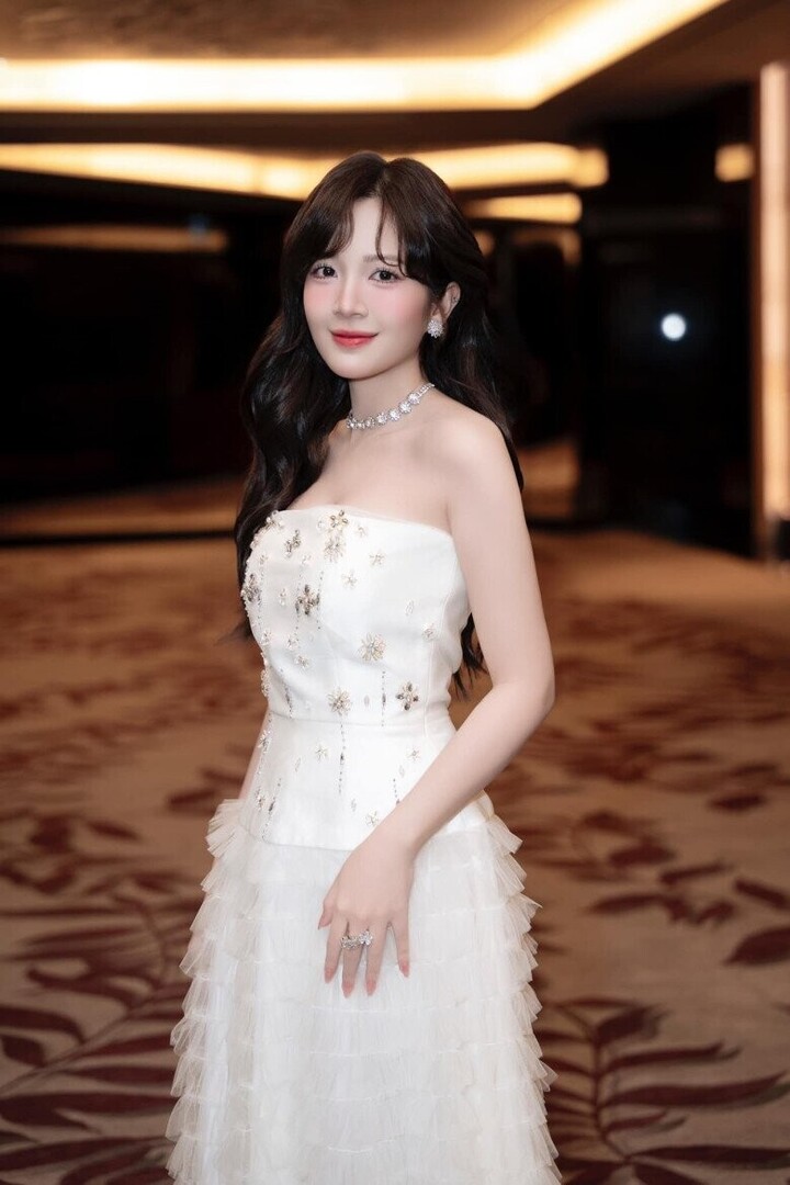 Cuộc sống của hai mỹ nh&acirc;n phim giờ v&agrave;ng tr&ugrave;ng t&ecirc;n tr&ecirc;n VTV - Ảnh 5.