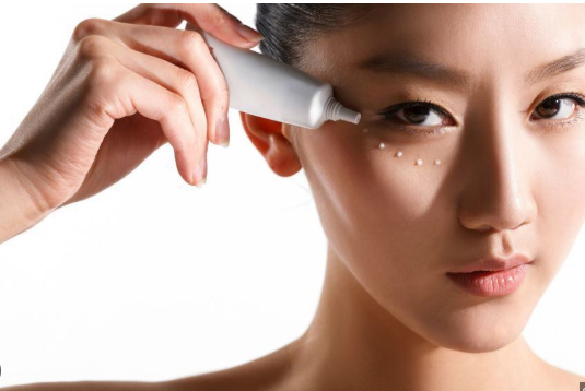 C&aacute;c bước skincare c&aacute;ch nhau bao nhi&ecirc;u ph&uacute;t l&agrave; "chuẩn" nhất cho da? - Ảnh 3.