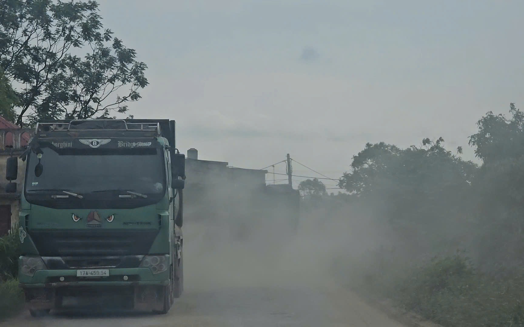 Ô nhiễm không khí Hà Nội gia tăng , Thành phố kích hoạt đợt cao điểm xử lý 2026 - Ảnh 4.
