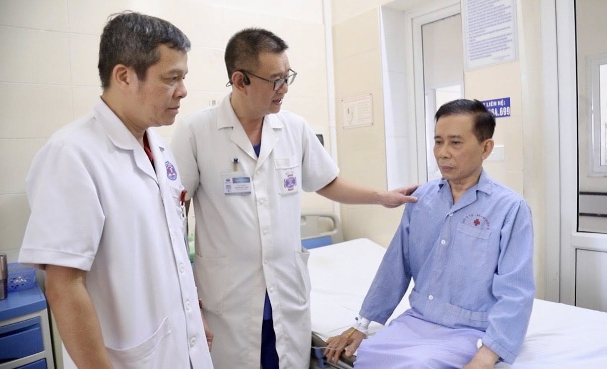 Người đàn ông phát hiện ung thư tuyến tiền liệt từ dấu hiệu nhiều nam giới Việt bỏ qua - Ảnh 1. Người đàn ông phát hiện ung thư tuyến tiền liệt từ dấu hiệu nhiều nam giới Việt bỏ qua - Ảnh 1.