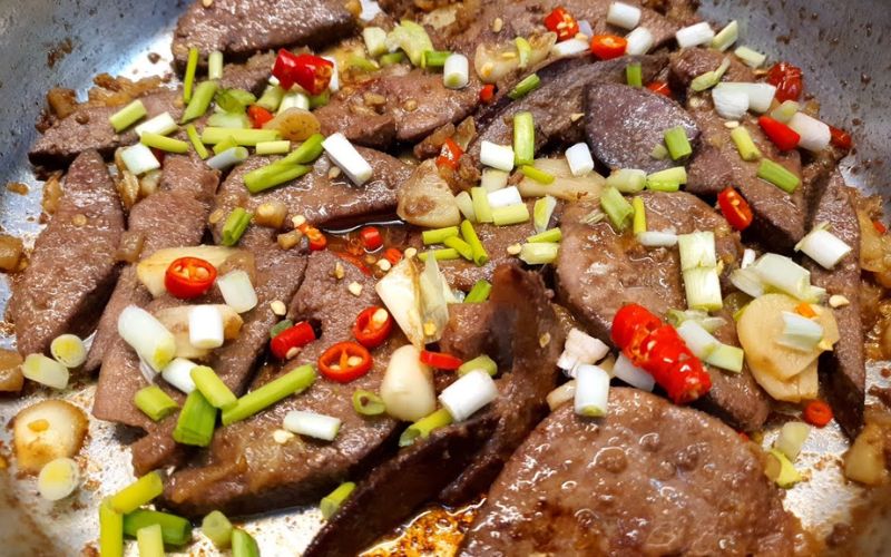 Ăn gan lợn thế n&agrave;o để bổ dưỡng m&agrave; kh&ocirc;ng g&acirc;y hại?- Ảnh 1.