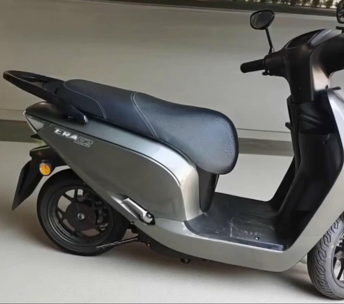 Xe m&aacute;y điện gi&aacute; 35 triệu đồng ở Việt Nam đẹp như Lead, đi 150km/lần sạc, cốp rộng, pin LFP, rẻ như Vision sắp b&aacute;n ra thị trường - Ảnh 3.