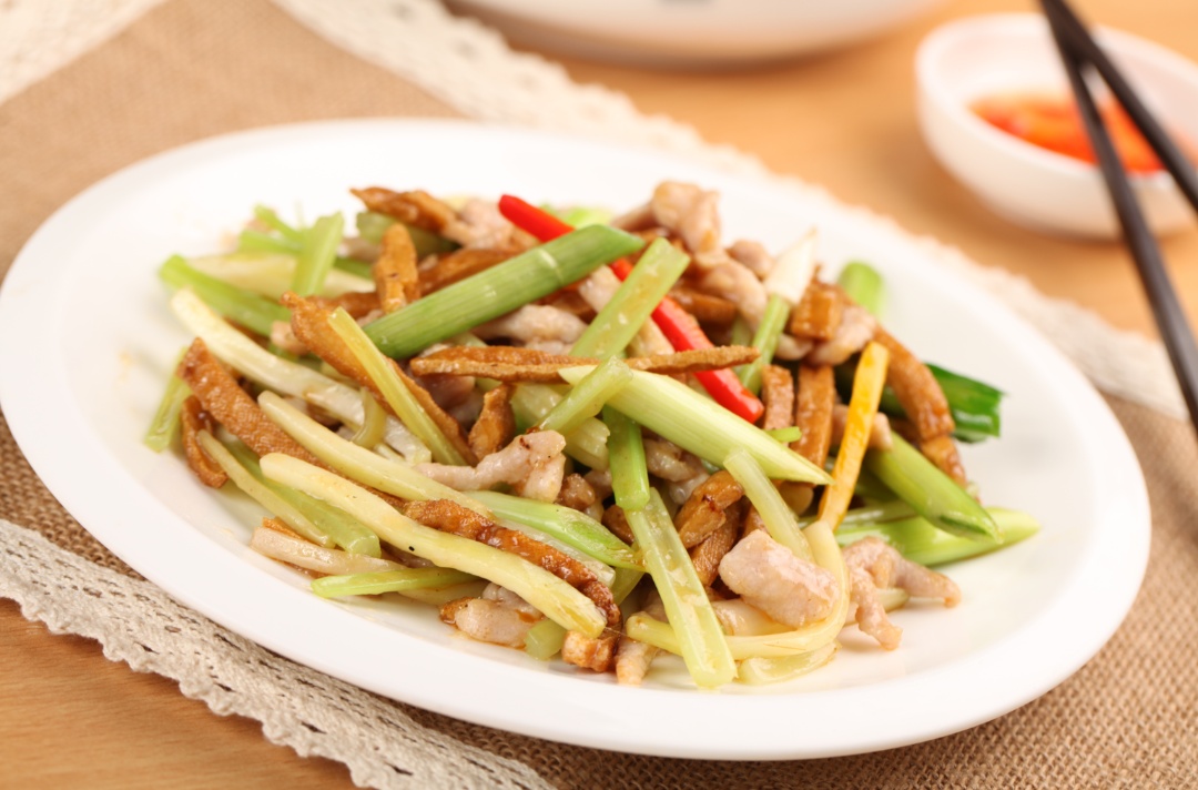 4 m&oacute;n rau n&agrave;y l&agrave; lựa chọn h&agrave;ng đầu để ăn trong m&ugrave;a h&egrave;: Dễ nấu lại ngon miệng v&agrave; gi&uacute;p thanh nhiệt, tốt cho tỳ vị- Ảnh 10.